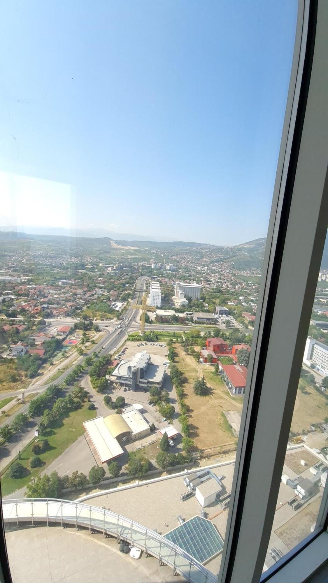 شقة 37Th Floor - Skyview Oasis - C سكوبجي المظهر الخارجي الصورة